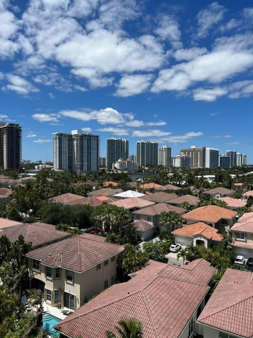 Sunny Isles Beach Spacious Apartment Eksteriør bilde