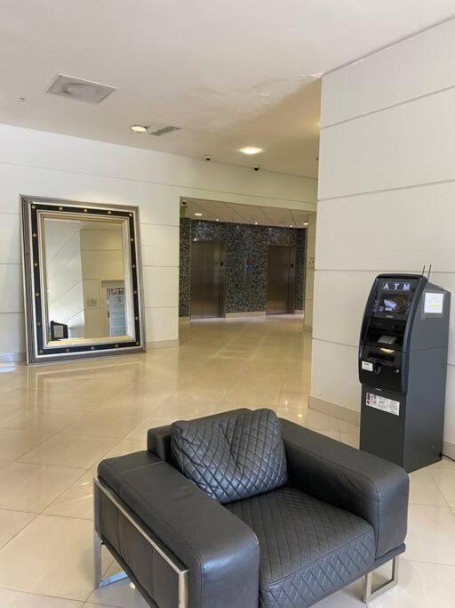 Sunny Isles Beach Spacious Apartment Eksteriør bilde