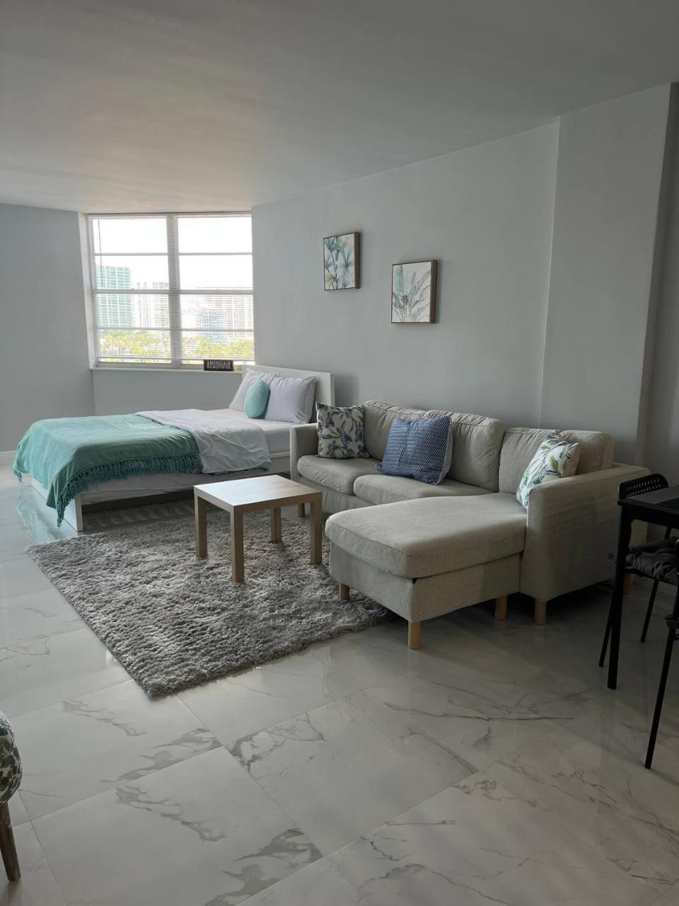 Sunny Isles Beach Spacious Apartment Eksteriør bilde
