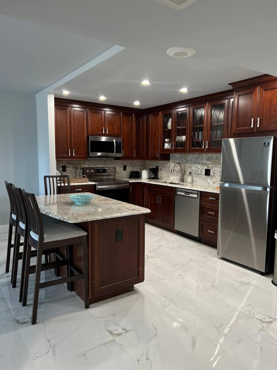 Sunny Isles Beach Spacious Apartment Eksteriør bilde