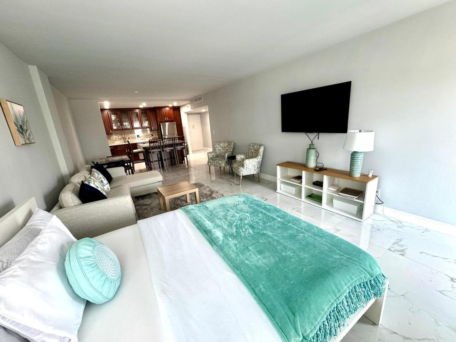 Sunny Isles Beach Spacious Apartment Eksteriør bilde