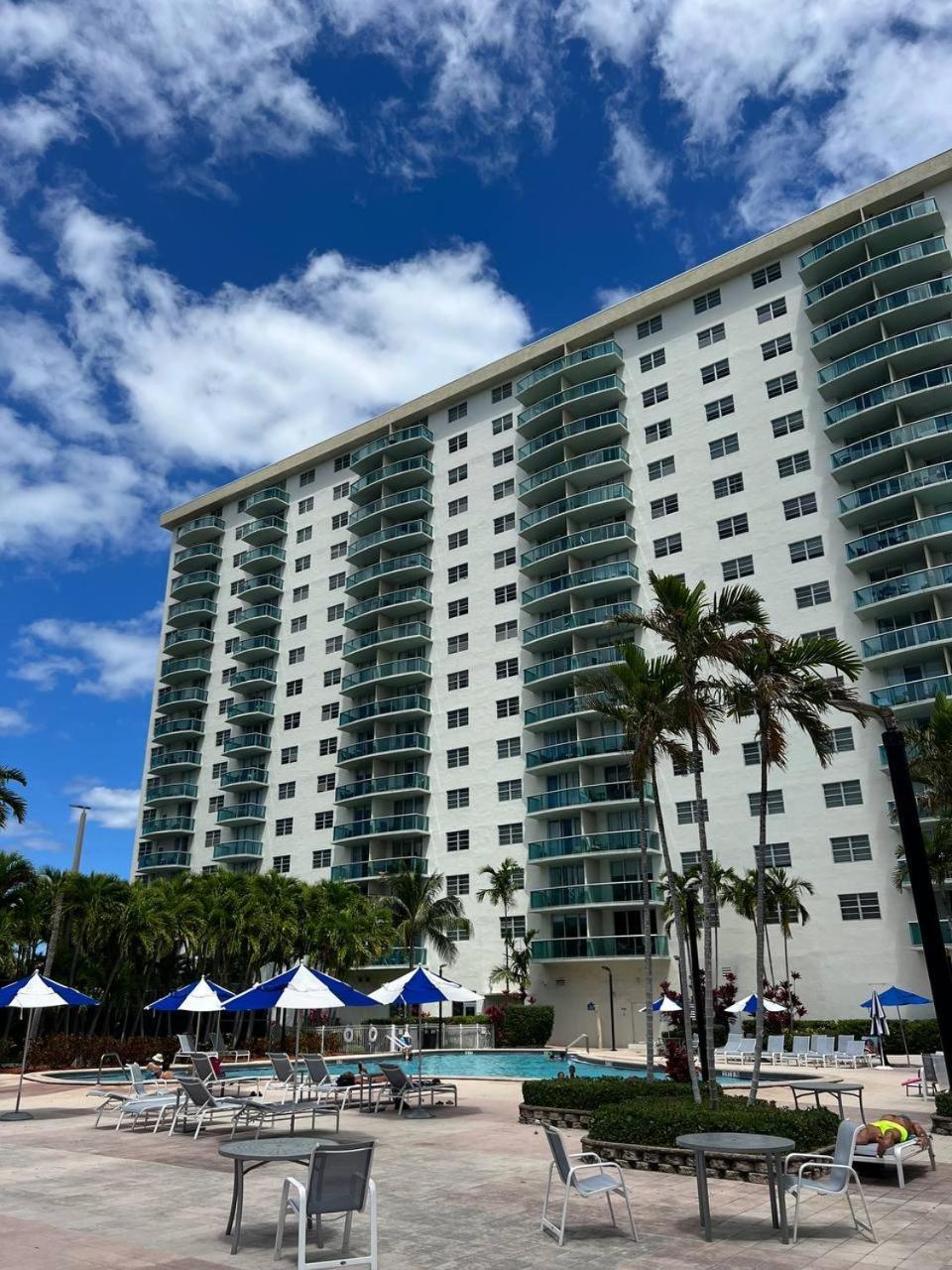 Sunny Isles Beach Spacious Apartment Eksteriør bilde