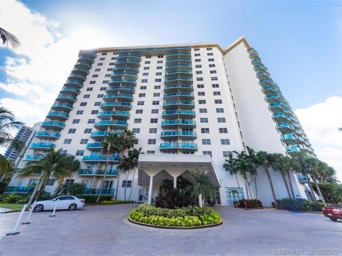 Sunny Isles Beach Spacious Apartment Eksteriør bilde